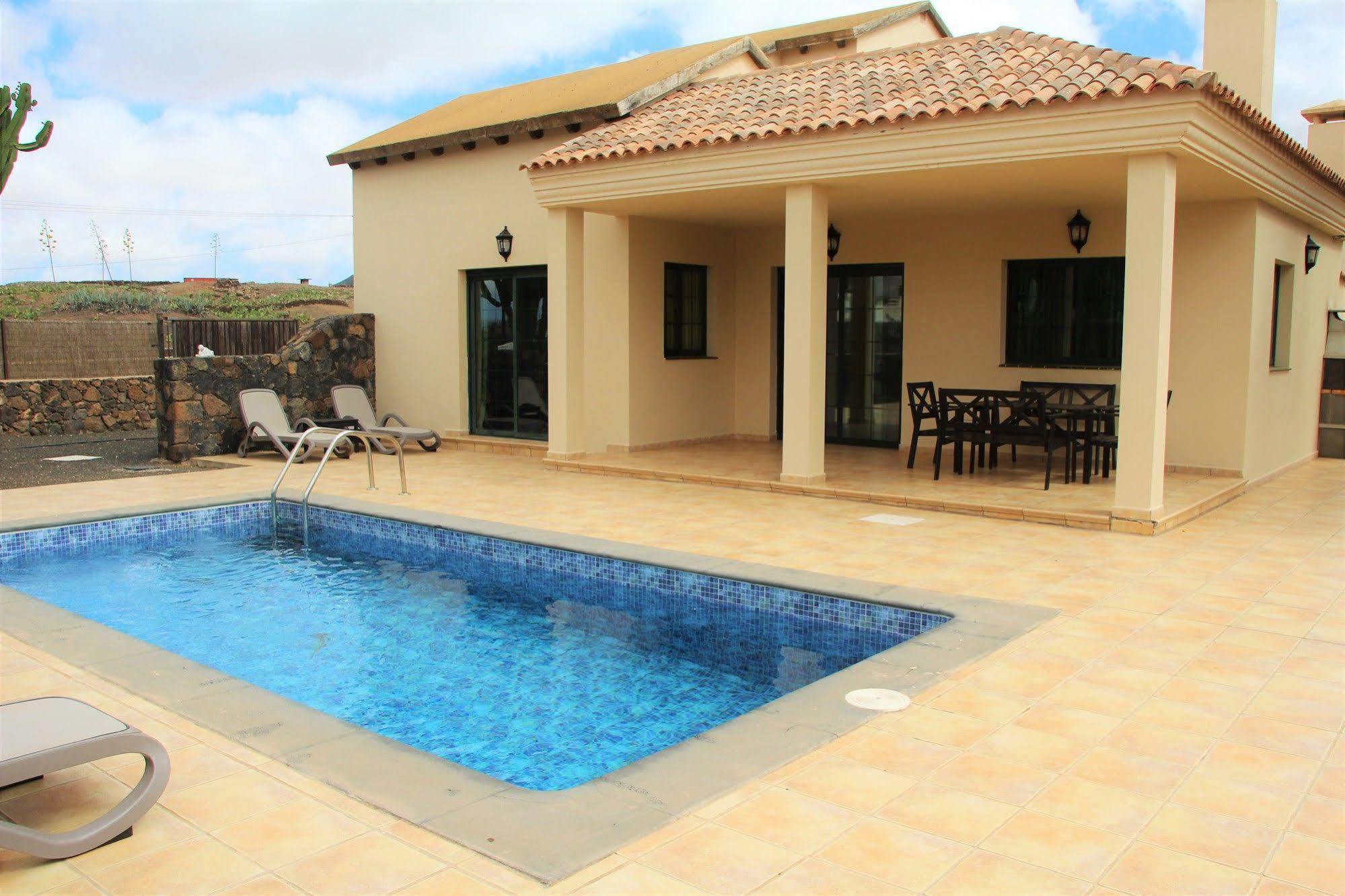 Villas Oasis Casa Vieja La Oliva Dış mekan fotoğraf