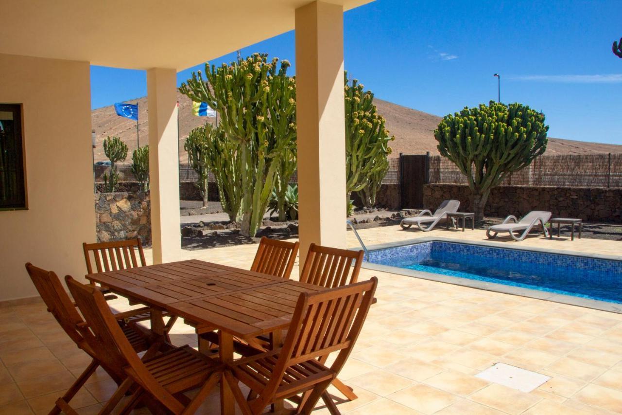Villas Oasis Casa Vieja La Oliva Dış mekan fotoğraf